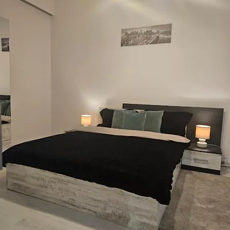 White By Hilton Ii Apartment *