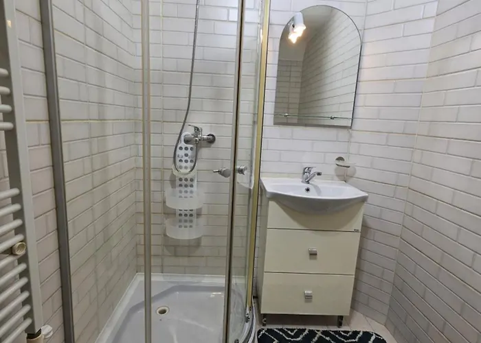 White By Hilton Ii Apartment